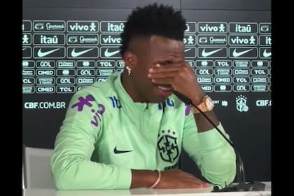 El llanto de Vinicius Jr. durante una conferencia de prensa