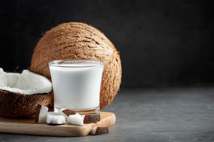 El loaded water suma agua de coco, electrolitos, sodas prebióticas o frutas energizantes, lo que aumenta nutrientes y energía