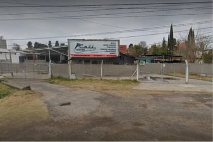El local de Carlos está ubicado en la Av. José E. Uriburu, en Pilar