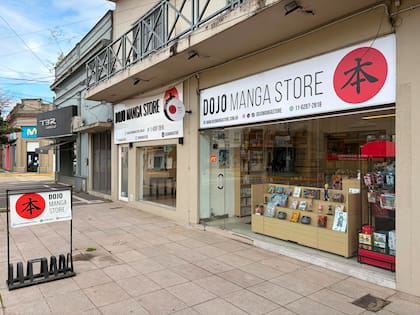 El local doble de Dojo Manga Store, uno para manga y otro para juegos de mesa