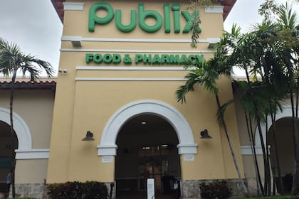 El local donde se vendió el boleto ganador del pozo está ubicado en Miami Shores, Florida