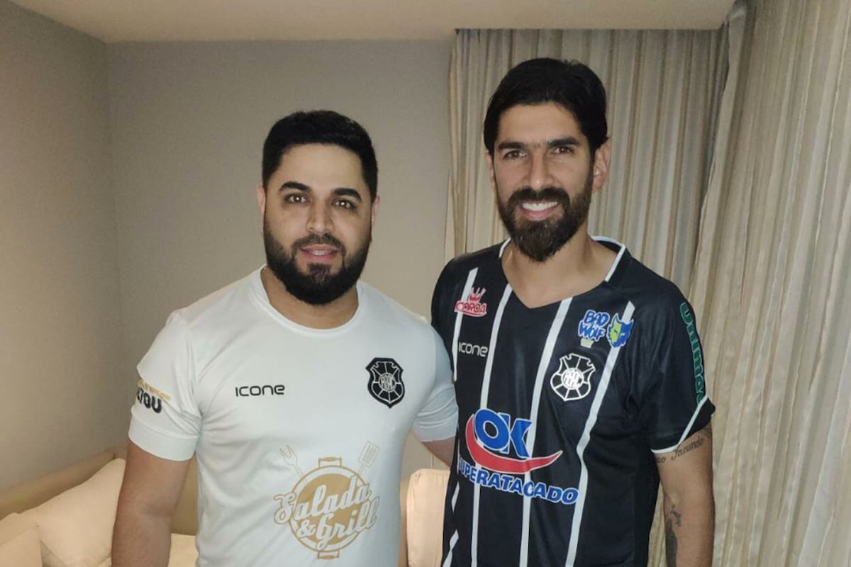 El loco Abreu firmó con el club Rio Branco de Brasil, el número 28 de su carrera