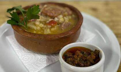 El locro de la pulpería de Cacho Di Catarina, un clásico mercedino.