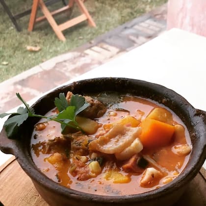 El locro listo en Las Argibay.