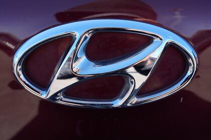 El logo de Hyundai en un concesionario en Palatine, Illinois, el 20 de marzo del 2024. (Foto AP/Nam Y. Huh)