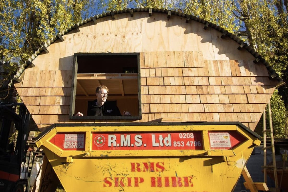 El londinense Harrison Marshall vive en un contenedor de forma muy cómoda, aunque no le recomienda a todo el mundo seguir sus pasos