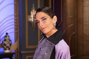 El look de Juana Viale en el almuerzo de hoy, en una mesa muy variada