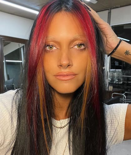 El look de Oriana Sabatini a puro color