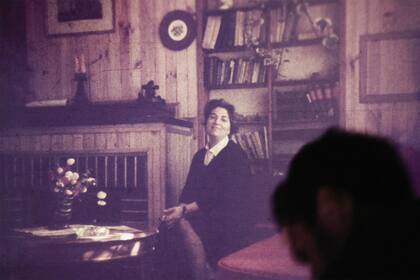 El lugar de la desaparición cruza el documental con la ficción a propósito del momento del "reparto de bienes" tras una muerte en la familia