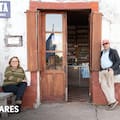 Tiene casi 120 años, permanece en la misma familia y está en un pueblo tranquilo