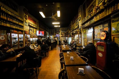 El lugar también se presenta como restaurante museo, con múltiples hallazgos vintage.