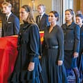 Todos los detalles, las mujeres que cargaron el féretro y una insólita y polémica presencia