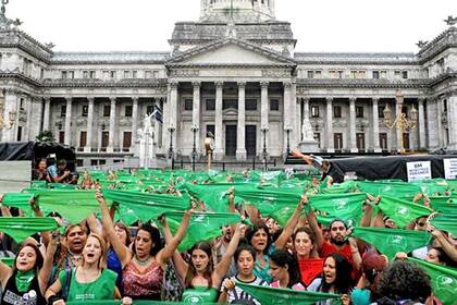 El lunes se realizó una marcha frente al Congreso para promover la aprobación de la ley
