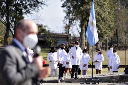 El lunes volverán a clases unos 400.000 estudiantes