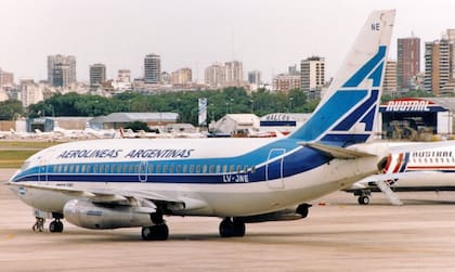 El LV-JNE voló durante 22 años para Aerolíneas Argentinas y terminó siendo conocido como El Mufa por su singular historial