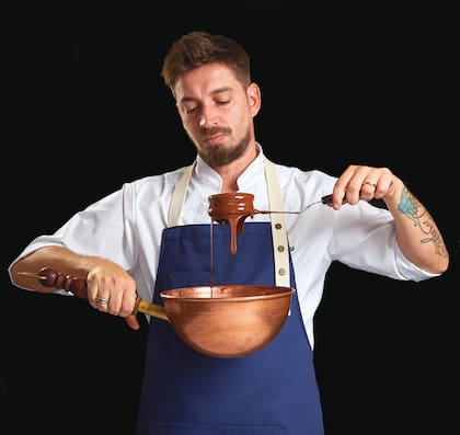 El maestro pastelero Pablo Ramaggi