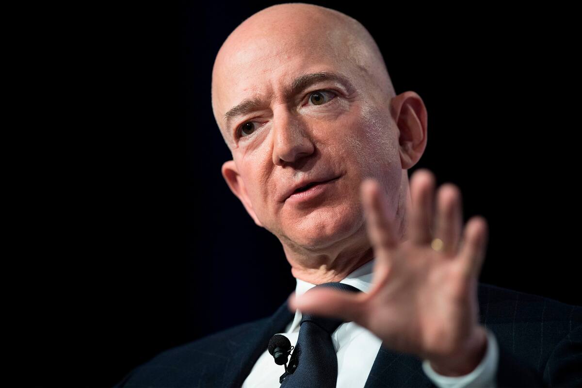 El magnate dueño de Amazon, Jeff Bezos, compró una mansión Beverly Hills