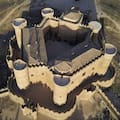 El magnífico castillo feudal de seis puntas único en su tipo