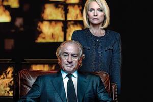 El mago de las mentiras (The Wizard of Lies) está inspirada en el libro de la periodista Diana Blackmon Henriques; retrata a Bernie Madoff y su estafa piramidal