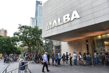 El Malba seguirá abierto, con cuidados especiales por el brote de coronavirus