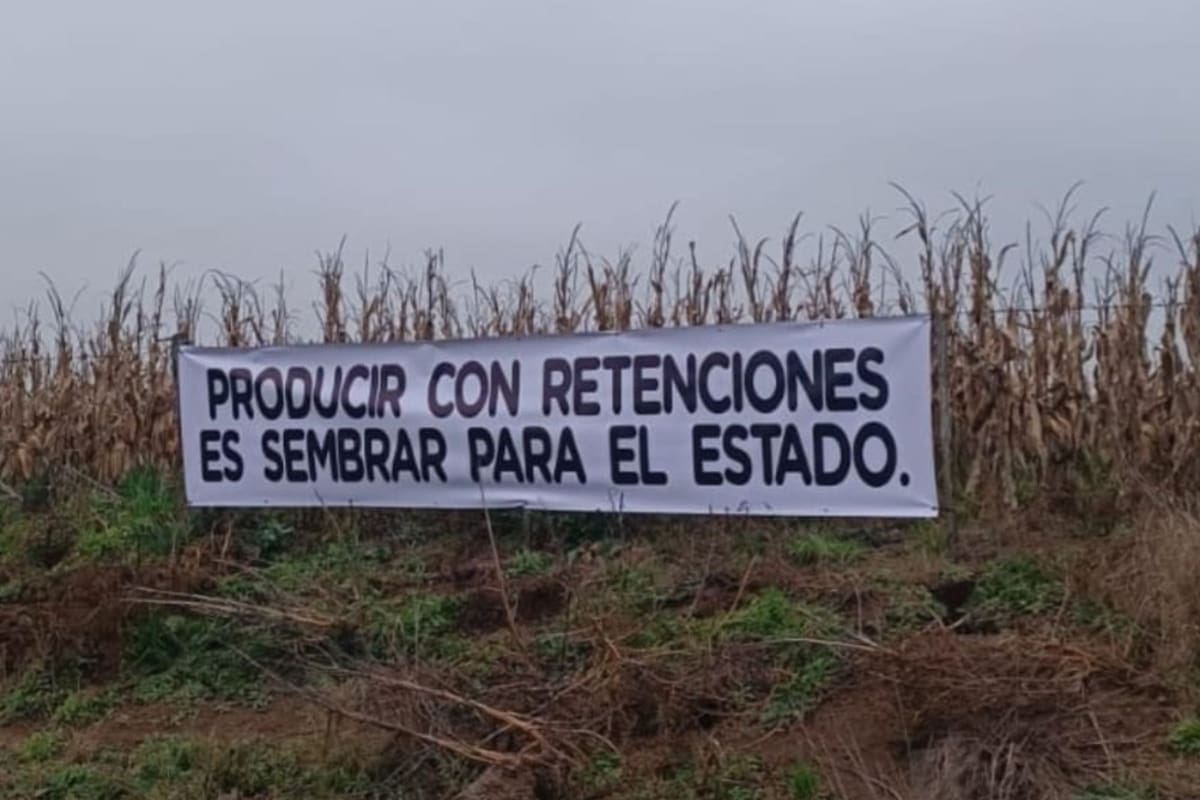El malestar de un productor frente a las retenciones en una imagen del año último, , tras casi dos décadas de tratar de imponer las móviles