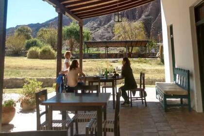 El Manantial del Silencio, uno de los hoteles más reconocidos de Purmamarca el sábado logró ciento por ocupación, con tarifas reducidas en más de un 50%, solo para jujeños