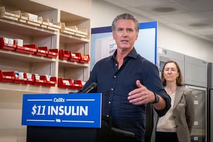 El mandatario brindó una conferencia de prensa donde anunció el nuevo precio del medicamento