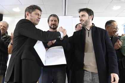 El mandatario de Buenos Aires también visitó a Torres (Pro), en Chubut