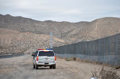 El mandatario estadounidense anuncia una expansión de su estrategia contra el narcotráfico y amenaza con iniciar ataques terrestres contra los cárteles que, según él, controlan el territorio mexicano