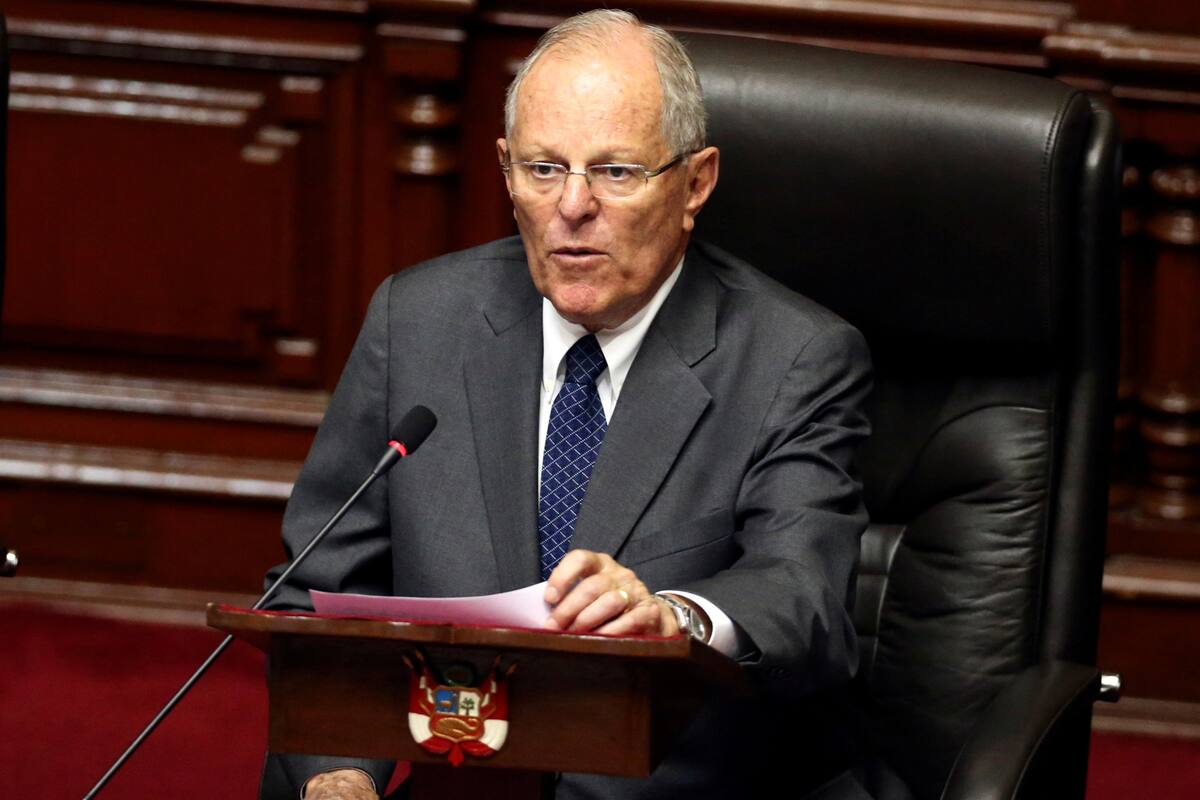 El mandatario mantuvo reuniones con Kenji, hijo del expresidente, quien le garantizó votos para evitar su destitución