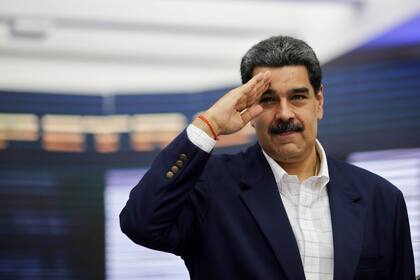 El mandatario retiró las credenciales al personal de la agregaduría militar de Bolivia en Caracas