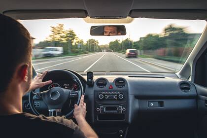 El manejo defensivo es una de las herramientas con las que cuentan los conductores para prevenir accidentes