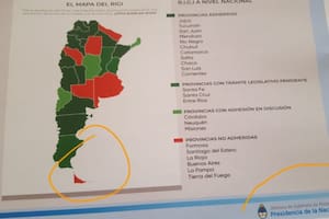 El mapa de la Argentina en el que faltaban las Islas Malvinas durante una exposición de las provincias que adhirieron al RIGI