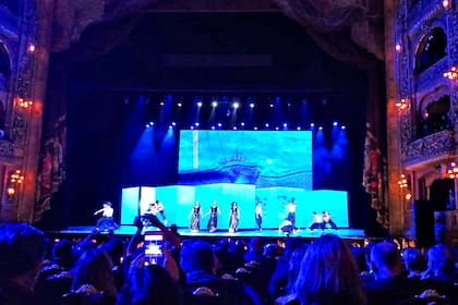 El mapping sobre el Colón y las pantallas HD fueron protagonistas