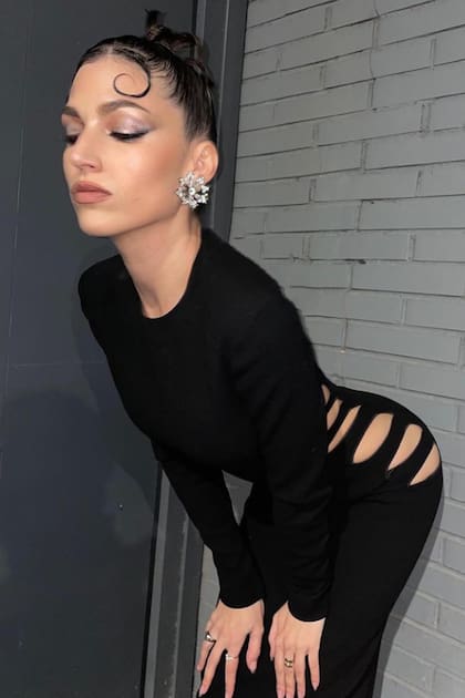 El maquillaje y peinado para la alfombra roja, con estilo oriental