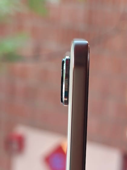 El marco del Nubia Air es de 5,9mm; en la zona del bloque de cámaras llega a 6,7mm