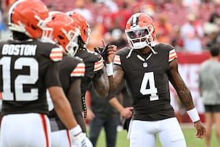 Watson supera a Mayfield y guía a los Browns a vencer 23-19 a los Buccaneers