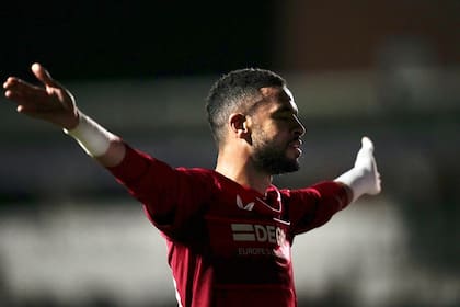El marroquí Youness En-Nesyri marcó un hat-trick en la goleada de Sevilla a Linares.