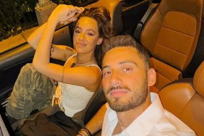 El martes, durante la transmisión de Nadie dice nada, Flor Jazmín y Nico Occhiato confirmaron su relación (Foto: Instagram @nicoocchiato / @maderoagustin)