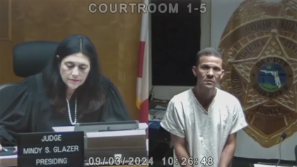 El martes, Gilber Caro compareció ante la jueza de Miami-Dade Mindy Glazer, quien le impuso una fianza de 15.000 dólares