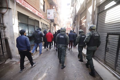 El martes por la tarde, la Gendarmería desplegó un operativo en la villa 1-11-14, del Bajo Flores