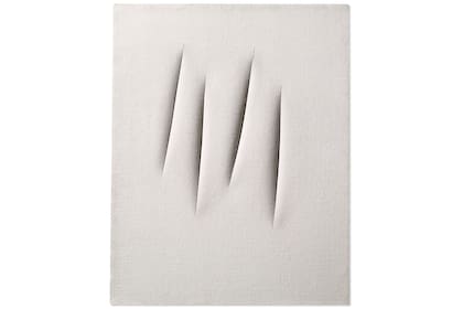 El martillo calló el jueves en los US$3,87 millones para una pieza de la serie "Concetto spaziale", de Lucio Fontana