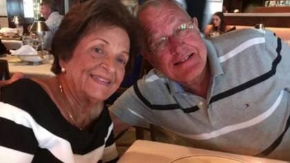El matrimonio de Antonio y Gladys Lozano