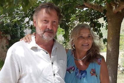 El matrimonio de jubilados dejó atrás su vida en Estados Unidos y se instaló en Europa