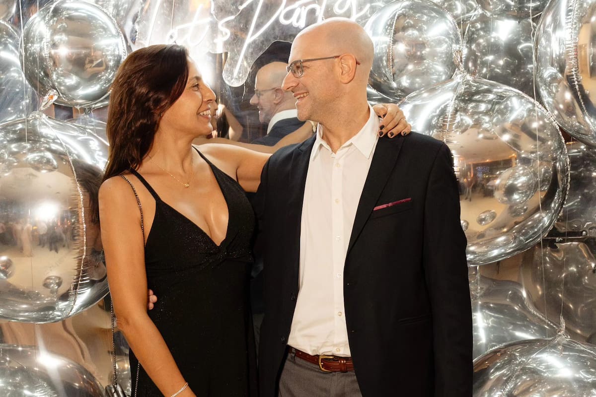 El matrimonio tenía dos hijos menores de edad que también fueron encontrados muertos