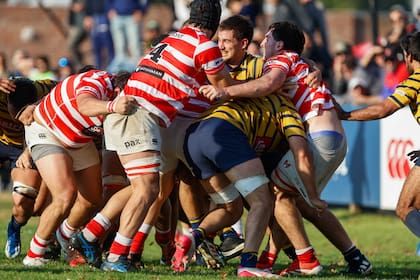 El maul de Alumni fue fundamental para vencer a Regatas Bella Vista.