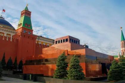 El mausoleo de Lenin en la Plaza Roja de Moscú celebra su centenario este 1ro de agosto