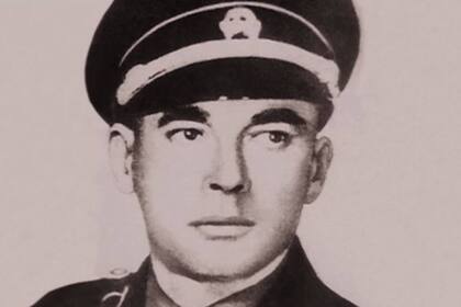 El mayor de las SS Bernhard Krüger fue el encargado de dirigir la operación de falsificación de billetes más grande de la historia, que fue bautizada con su propio nombre de pila