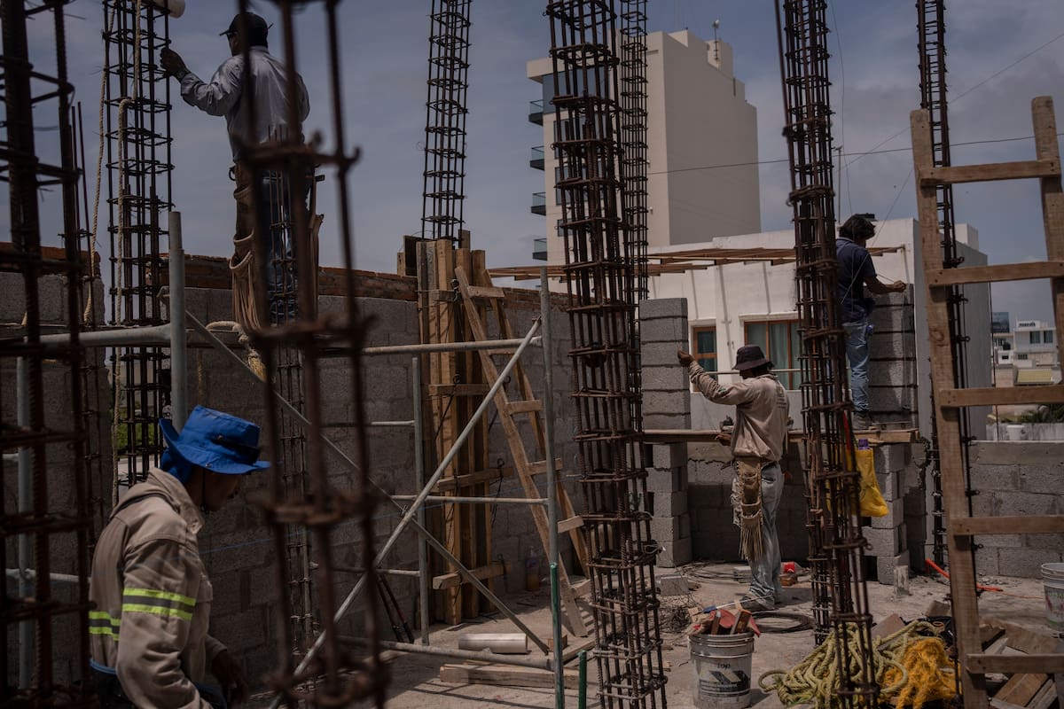 El mecanismo centralizado de negociación colectiva que rige en la Argentina hace décadas complica cualquier proceso de estabilización