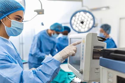 El médico Maté analiza elocuentemente cómo los países occidentales que se enorgullecen de sus sistemas de salud en realidad están viendo un aumento en enfermedades crónicas y mal estado general